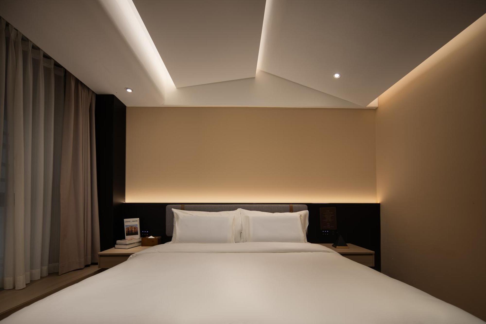 See You Soon At The Ritz Rose Summer Hotel Sanya Exterior foto